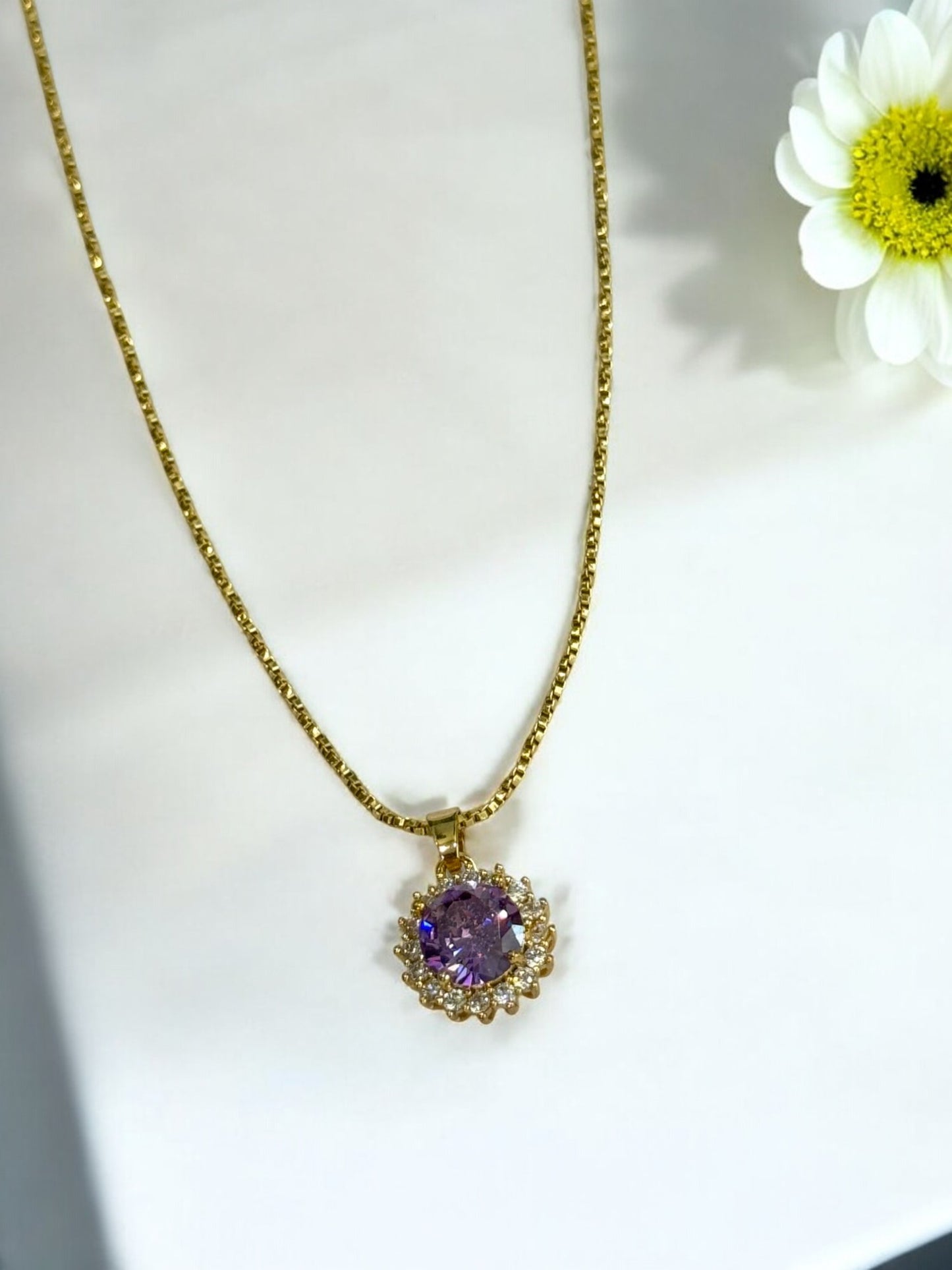 PURPLE DIAMOND AXSON NECKLACE