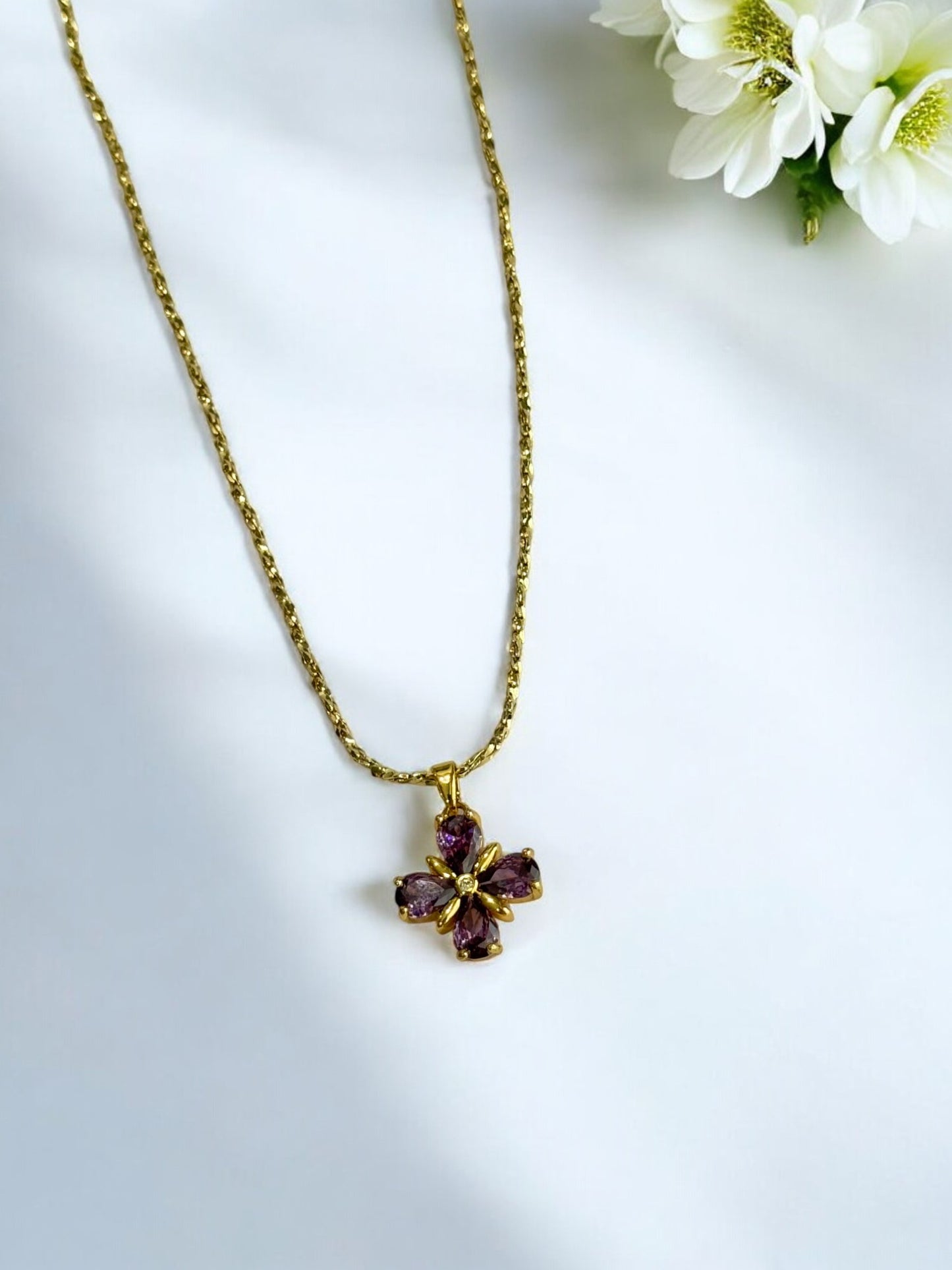 PURPLE DIAMOND LIUKA NECKLACE