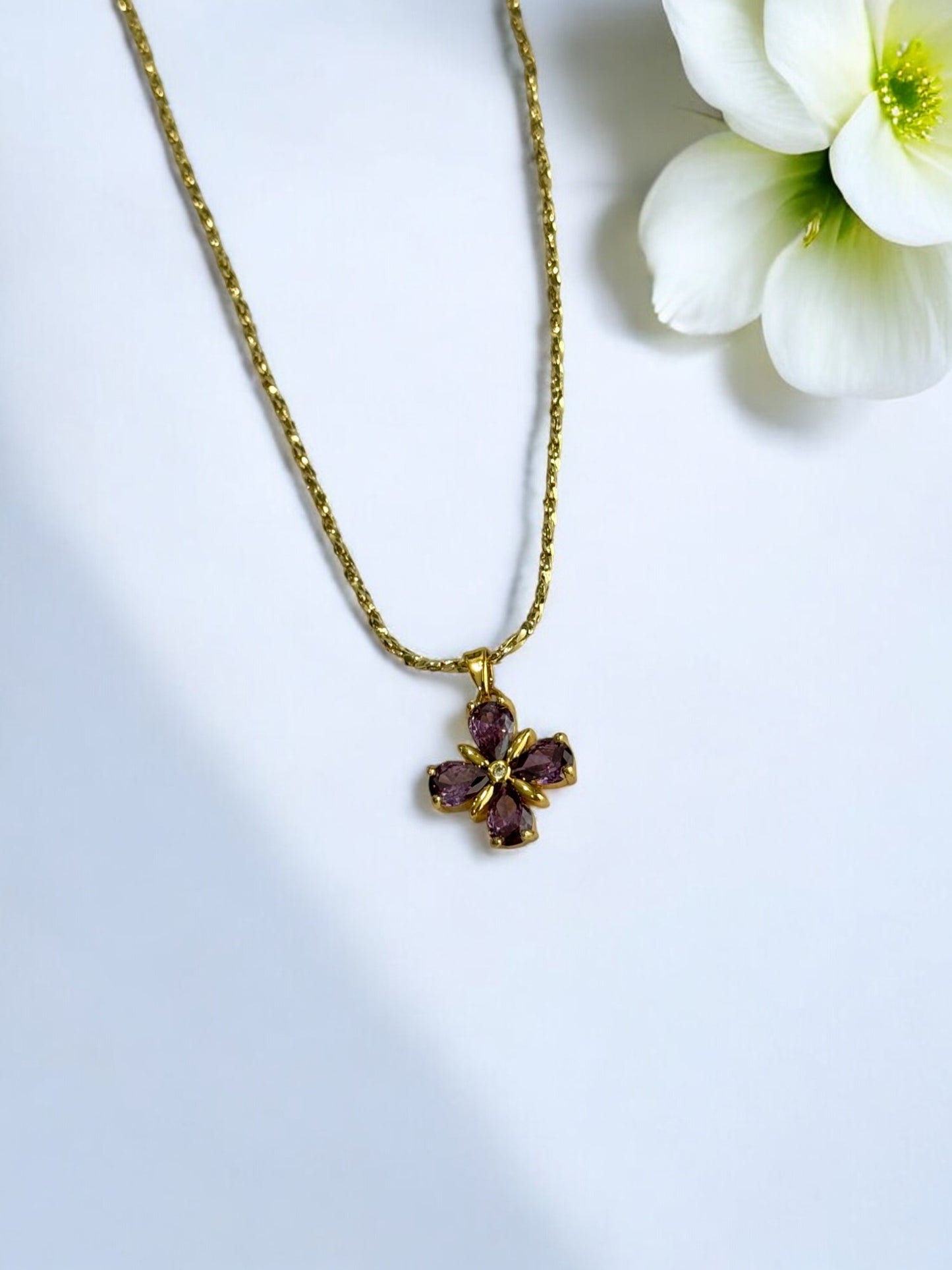 PURPLE DIAMOND LIUKA NECKLACE