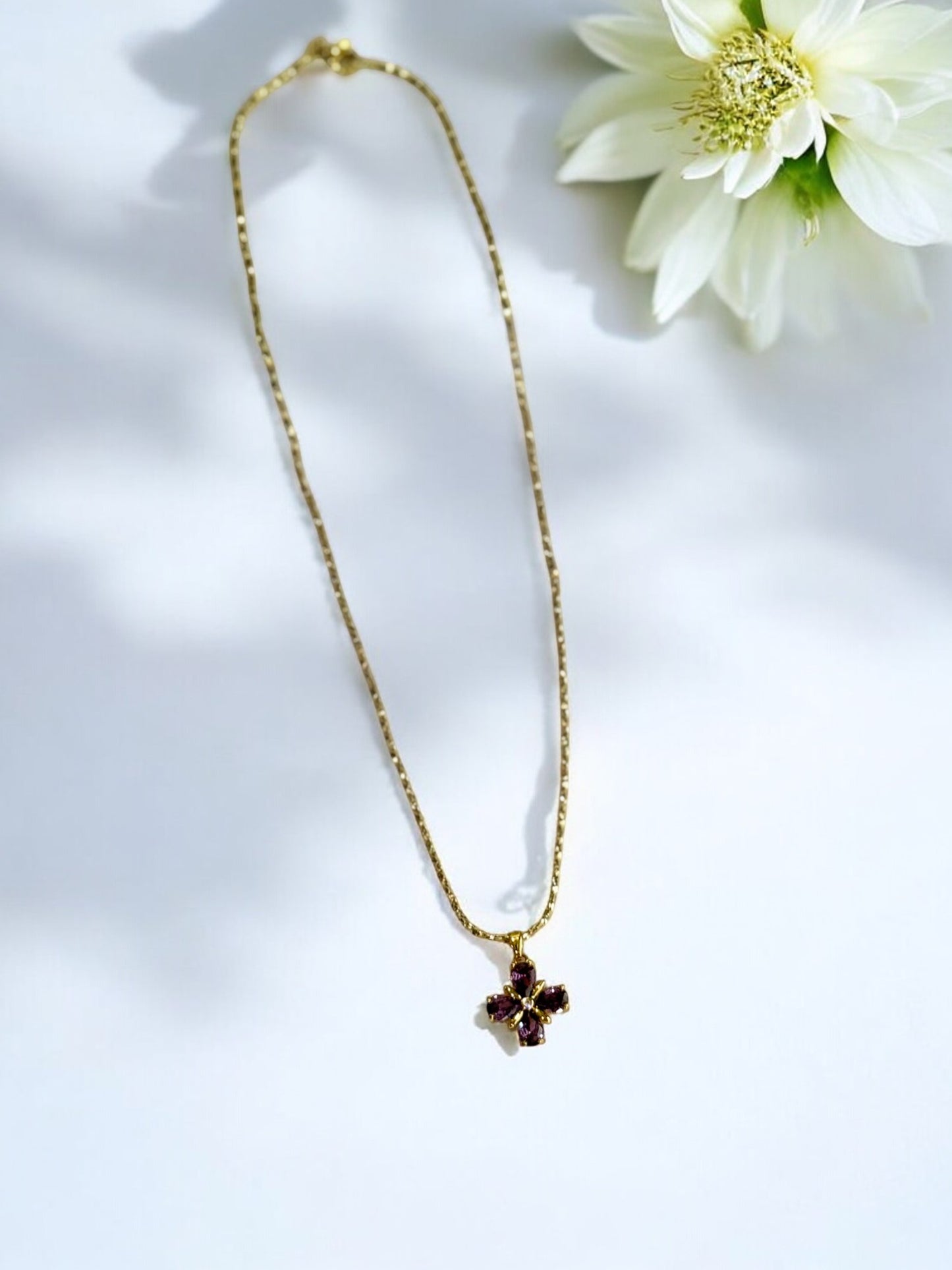 PURPLE DIAMOND LIUKA NECKLACE