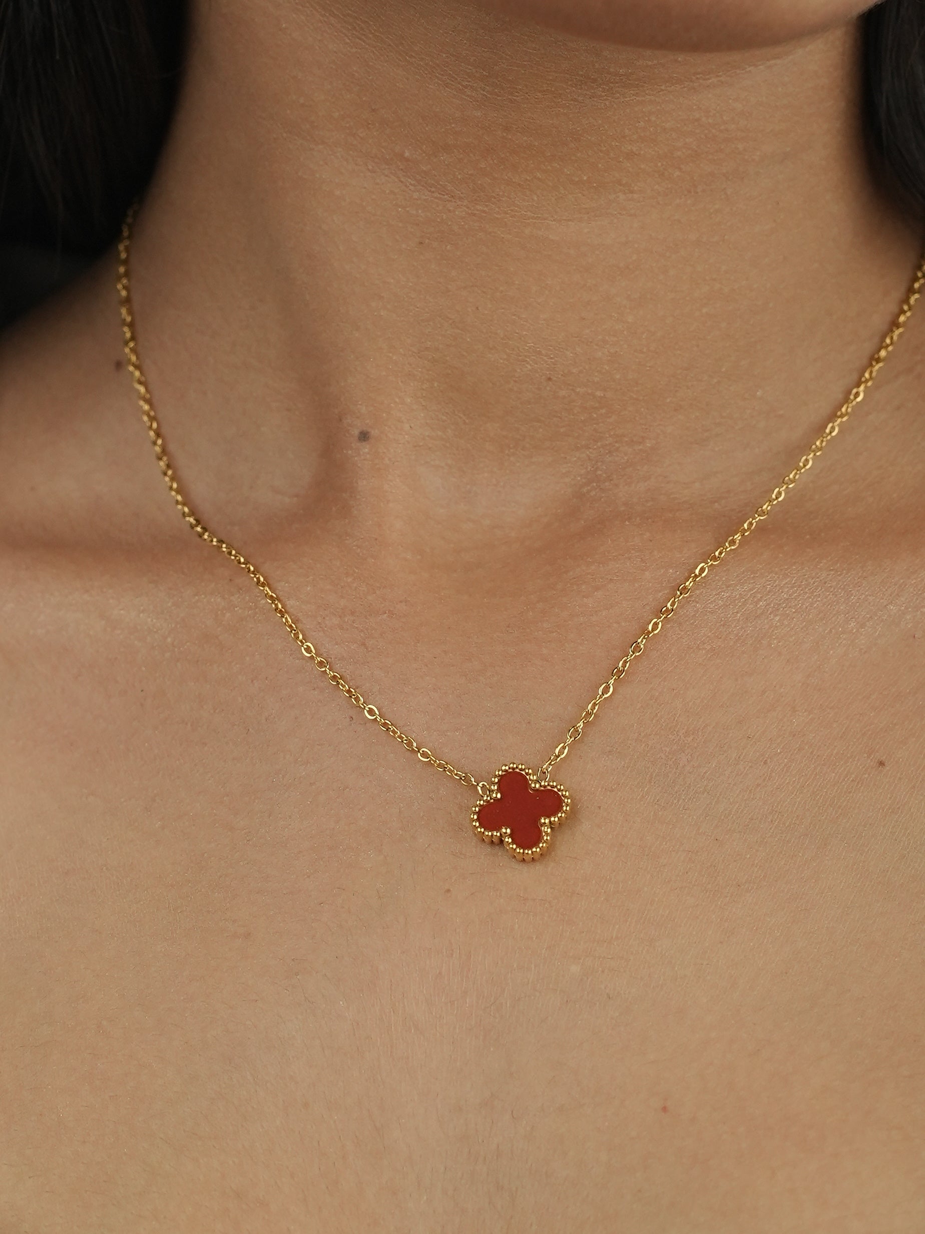 GOLDEN CHAIN WITH RED CLOVER