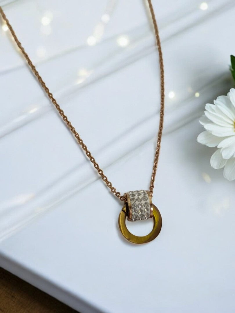 ROSE GOLD CHAIN WITH SHINY DIAMOND ROLL AND HANGED ROUND RING