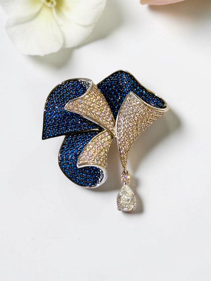 ROYAL BLUE GRACY BROOCH