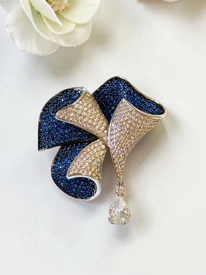 ROYAL BLUE GRACY BROOCH