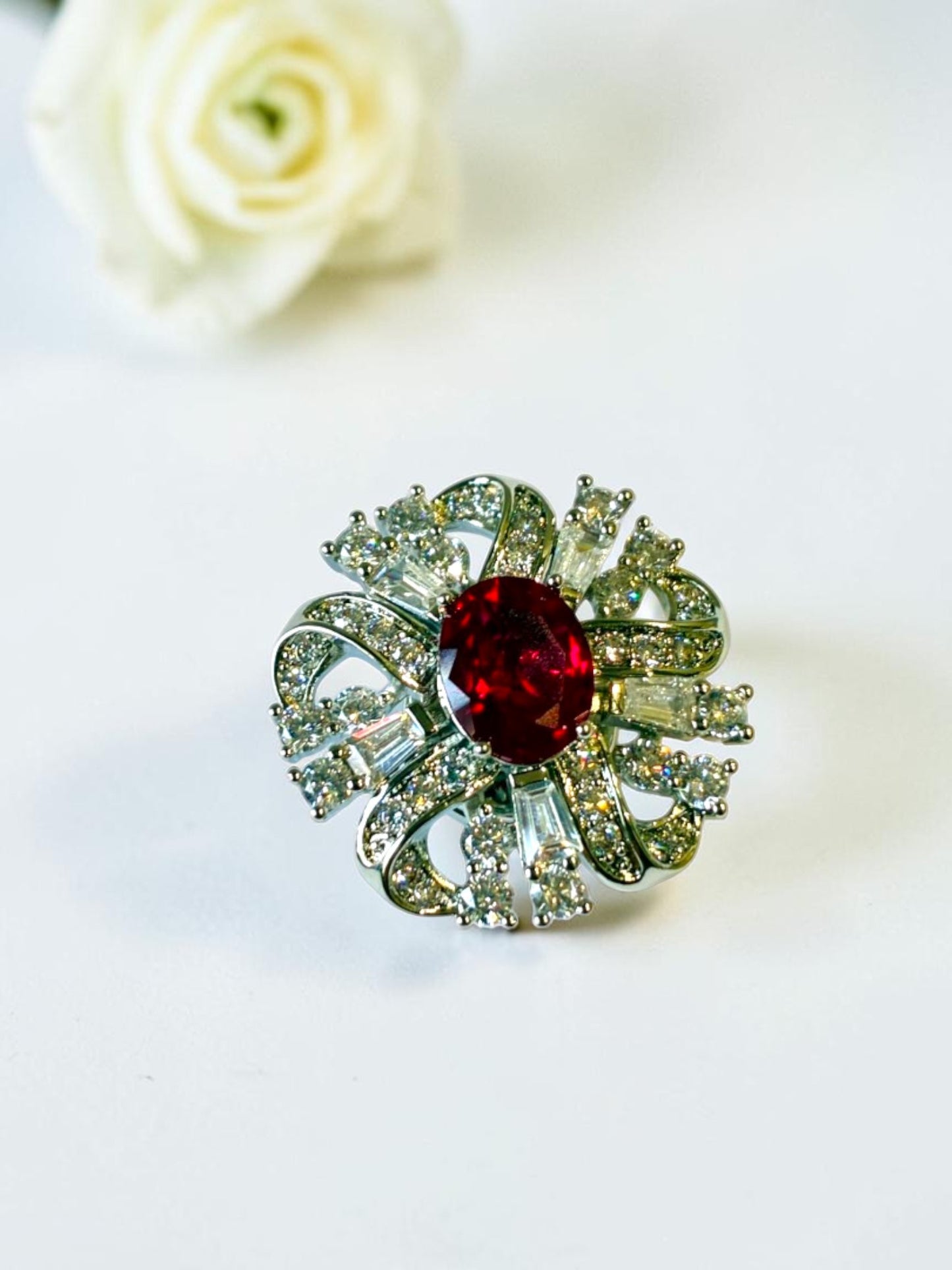 RUBY PINAL BROOCH (MAGNETIC)