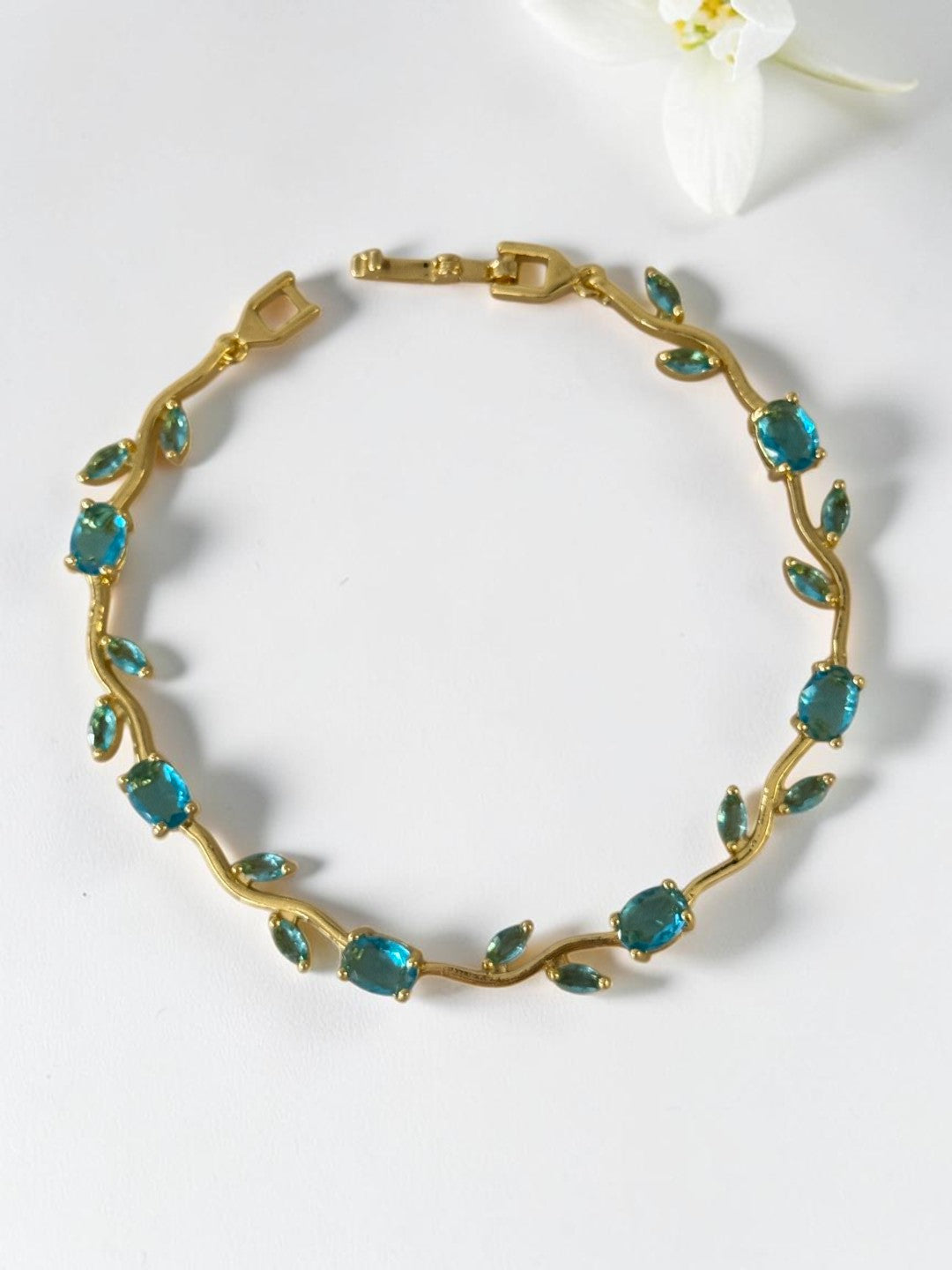 SEA BLUE DIAMOND ALTON TULIP BRACELET