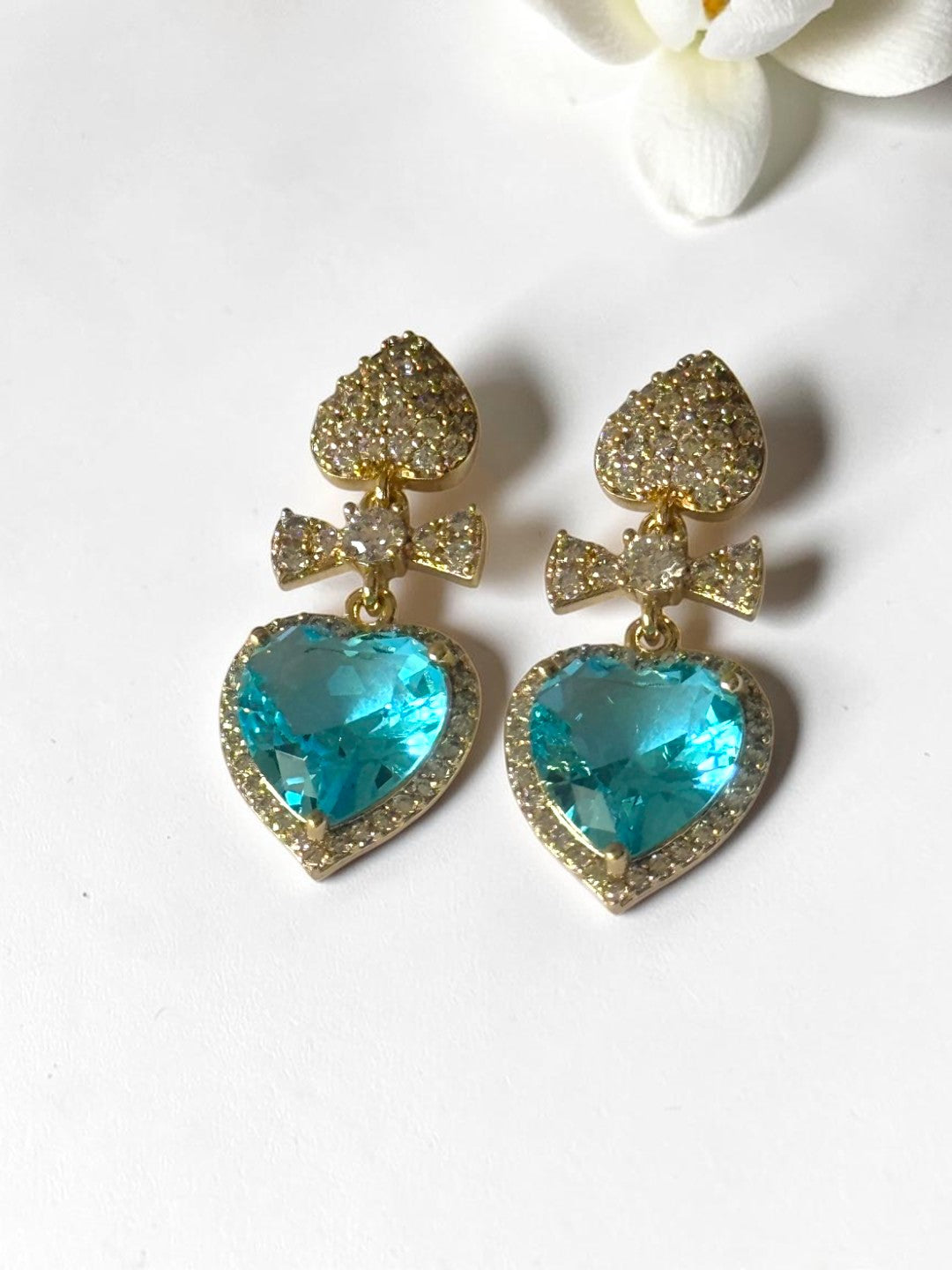 SEA BLUE HEART STONE VICTORIA EARRINGS