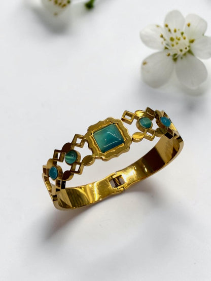SEA GREEN STONE EKSHA BRACELET
