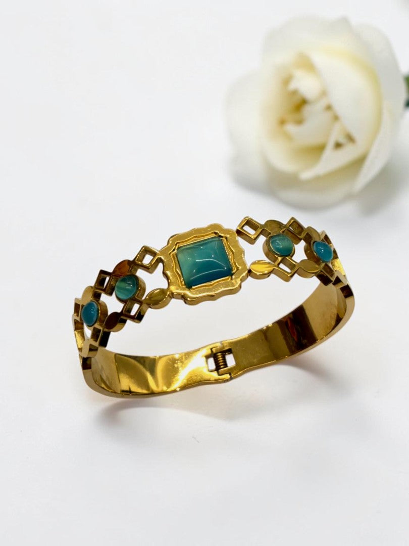 SEA GREEN STONE EKSHA BRACELET