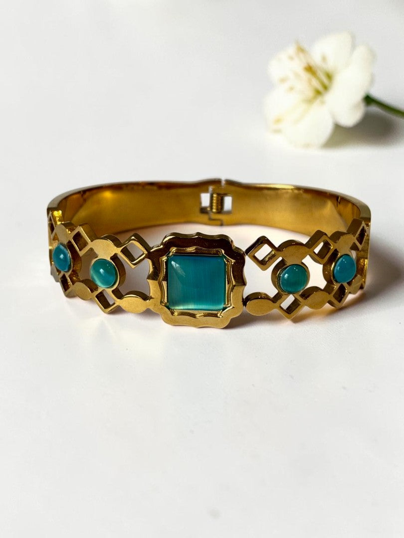 SEA GREEN STONE EKSHA BRACELET