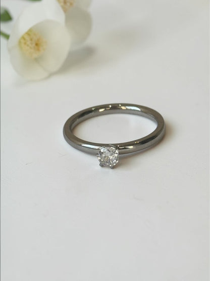 SILVER DIAMOND KAYLA RING