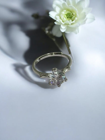 SILVER DIAMOND RYLAND RING