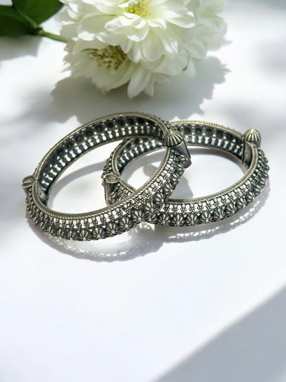 SILVER EELA GERMAN SILVER BANGLE