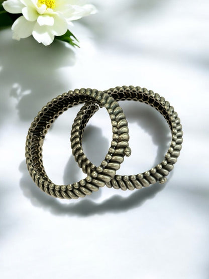 SILVER KUMUDI GERMAN SILVER BANGLE