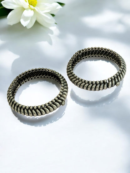SILVER KUMUDI GERMAN SILVER BANGLE