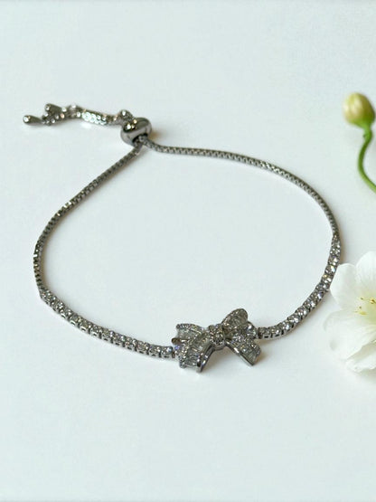SILVER DIAMOND BOW CAVAN BRACELET