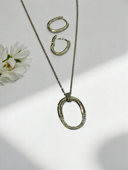 92.5 SILVER CHAIN WITH BRANDED DIAMOND PENDENT AND HOOP EARRING