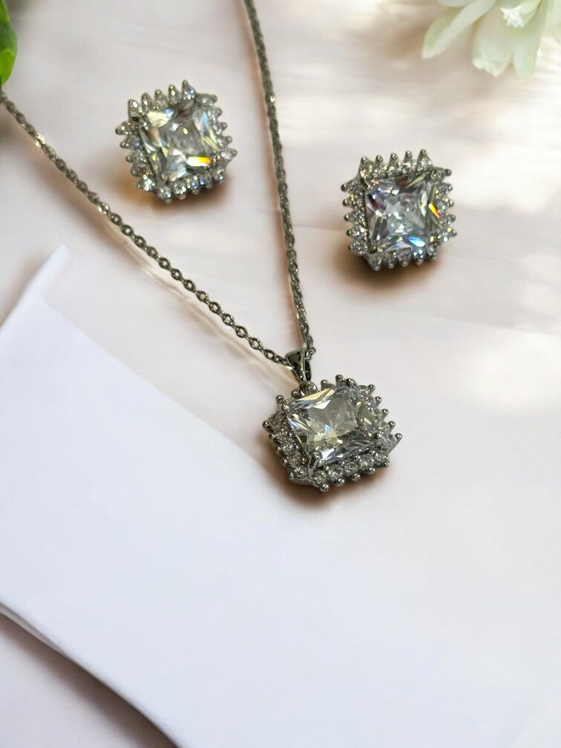 92.5 SILVER PLATED CHAIN  SQAURE STONE PENDENT AND EARRING