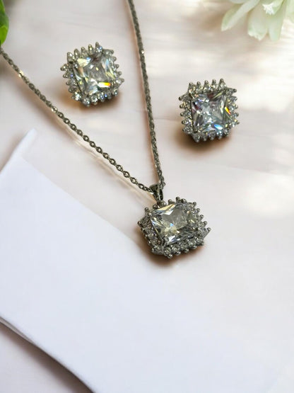 92.5 SILVER PLATED CHAIN  SQAURE STONE PENDENT AND EARRING