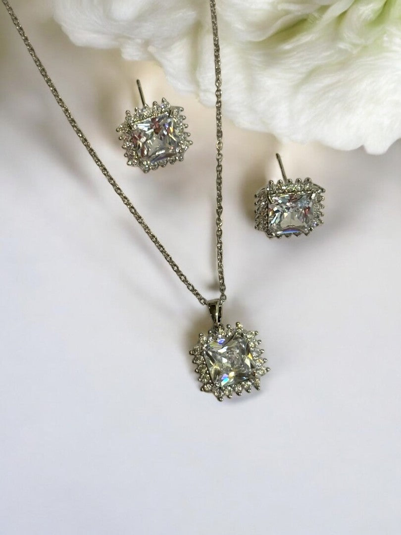 92.5 SILVER PLATED CHAIN  SQAURE STONE PENDENT AND EARRING