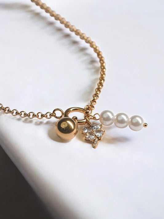 GOLDEN CHAIN WITH CHARMS LIKE DIAMOND FLOWER, PEARLS