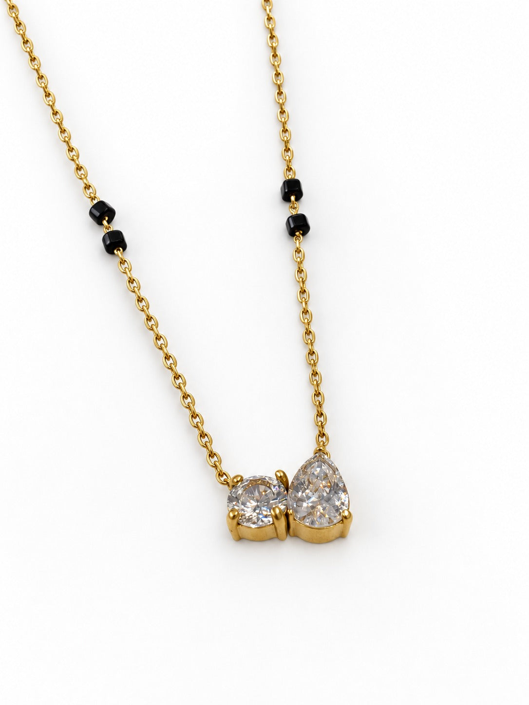 GOLDEN DIAMOND BHANVI MANGALSUTRA