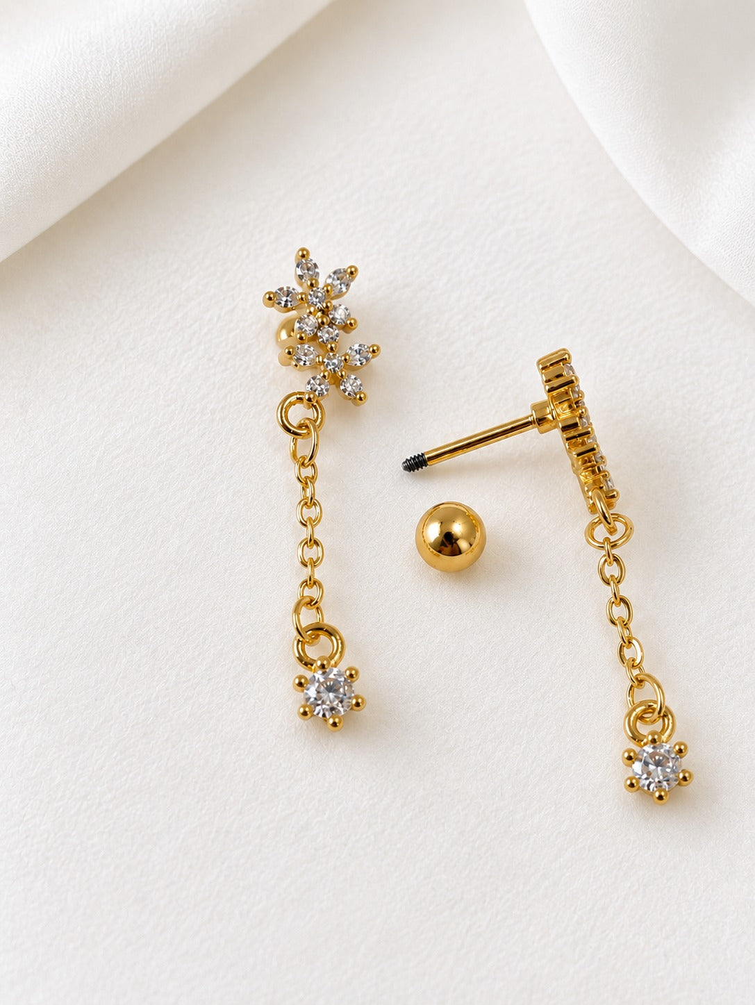 GOLDEN FLORAL BECA BALL BACK EARRINGS