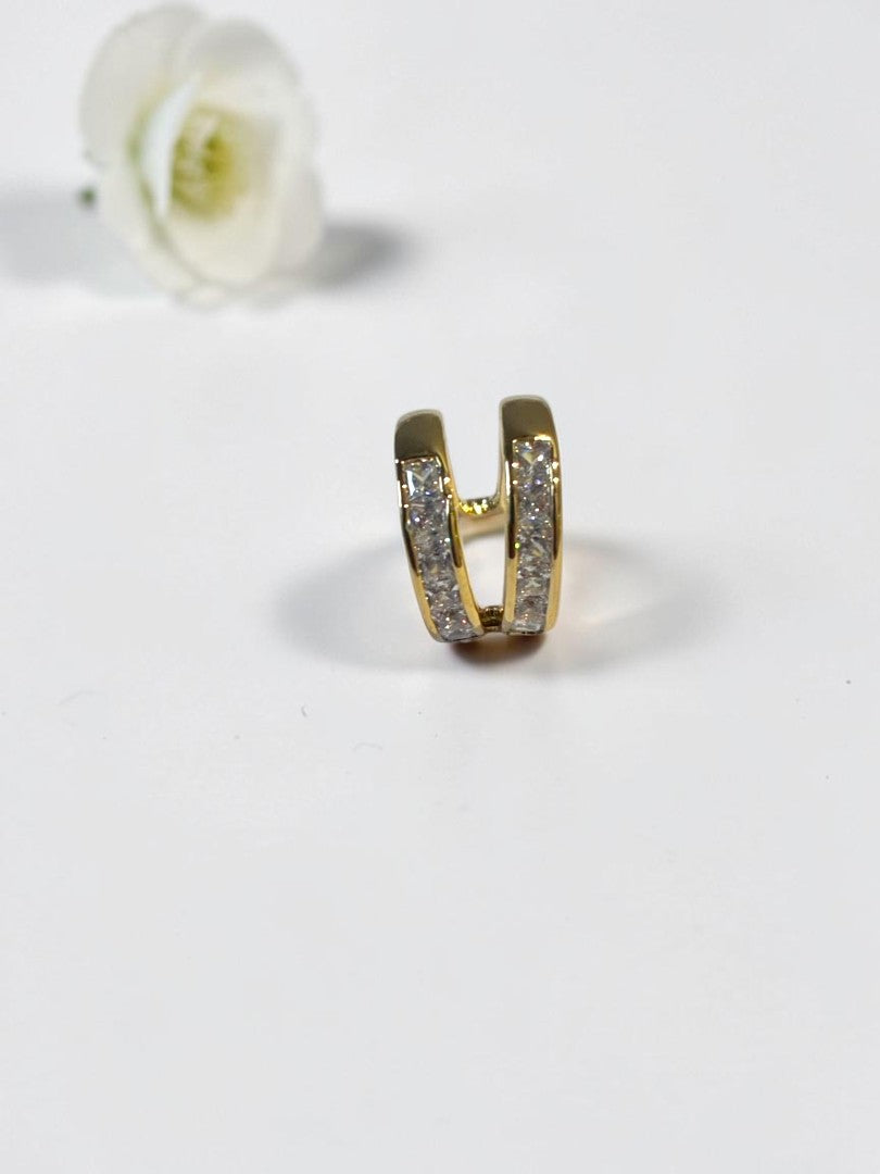 GOLDEN DIAMOND MERRITT EAR CUFF