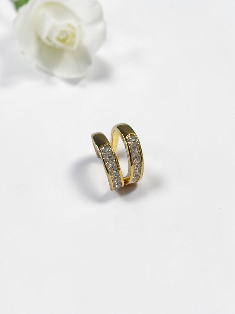 GOLDEN DIAMOND MERRITT EAR CUFF