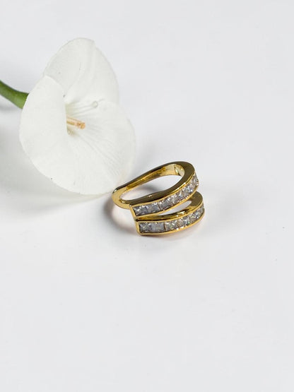 GOLDEN DIAMOND MERRITT EAR CUFF
