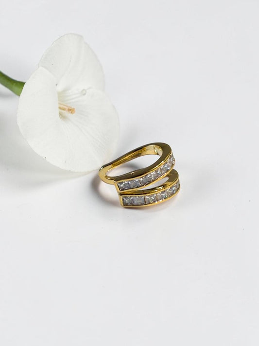 GOLDEN DIAMOND MERRITT EAR CUFF