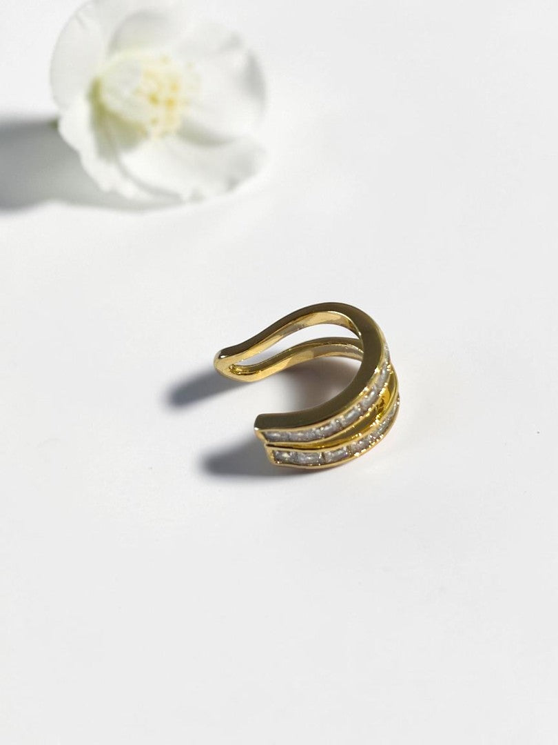 GOLDEN DIAMOND MERRITT EAR CUFF