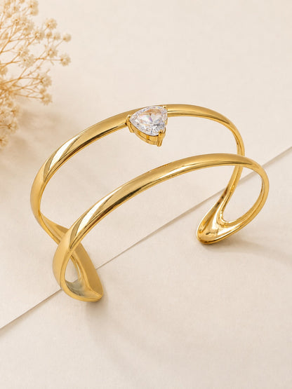 GOLDEN HEART DIAMOND CHINMAY BRACELET (CUFF)