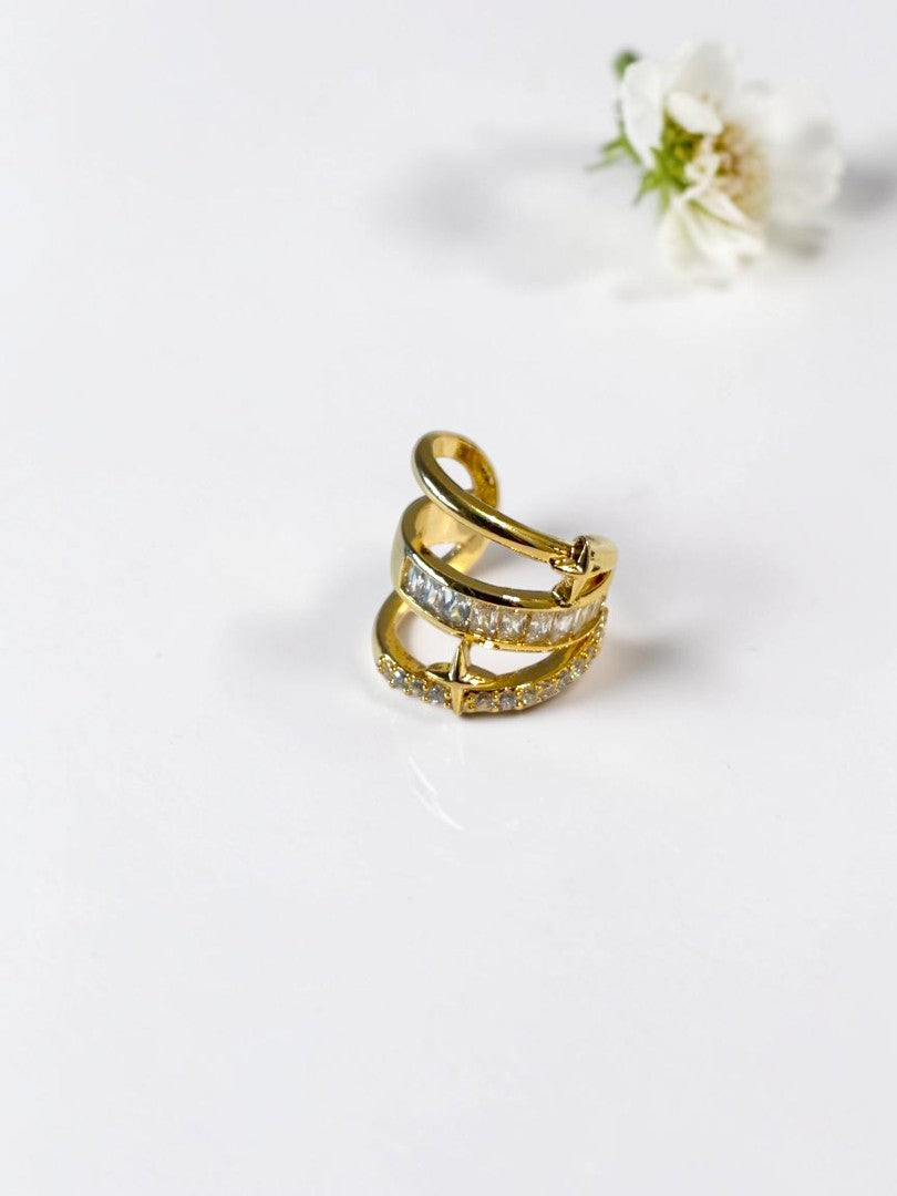 GOLDEN DIAMOND JAYLANI EAR CUFF