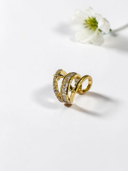GOLDEN DIAMOND JAYLANI EAR CUFF
