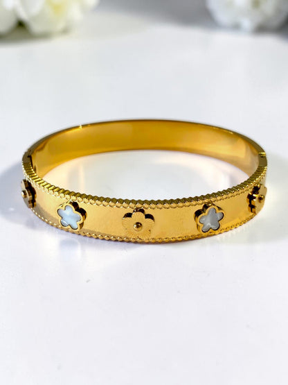 WHITE-GOLDEN FLORAL MAGNOLIA BRACELET