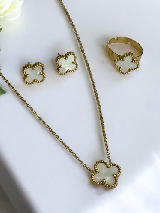 WHITE CLOVER COMBO JACK NACKLACE