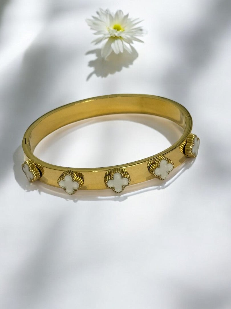 WHITE COLBEY BRACELET