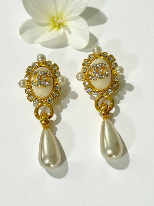 WHITE DAMOND YITZ EARRINGS