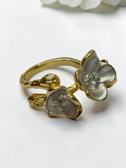WHITE DIAMOND FLORAL DEVKASHI RING
