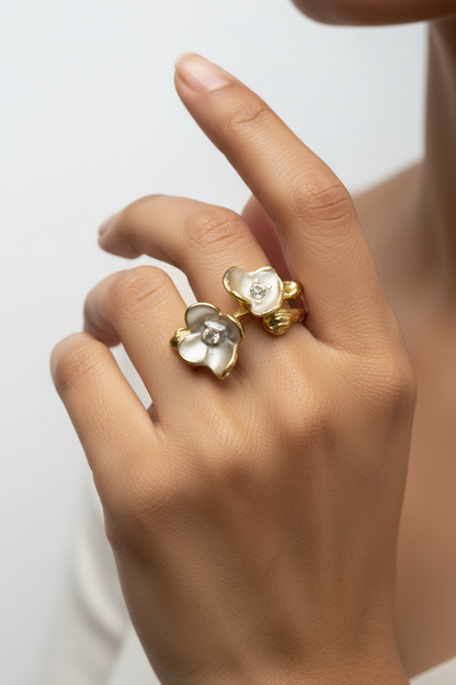 WHITE DIAMOND FLORAL DEVKASHI RING