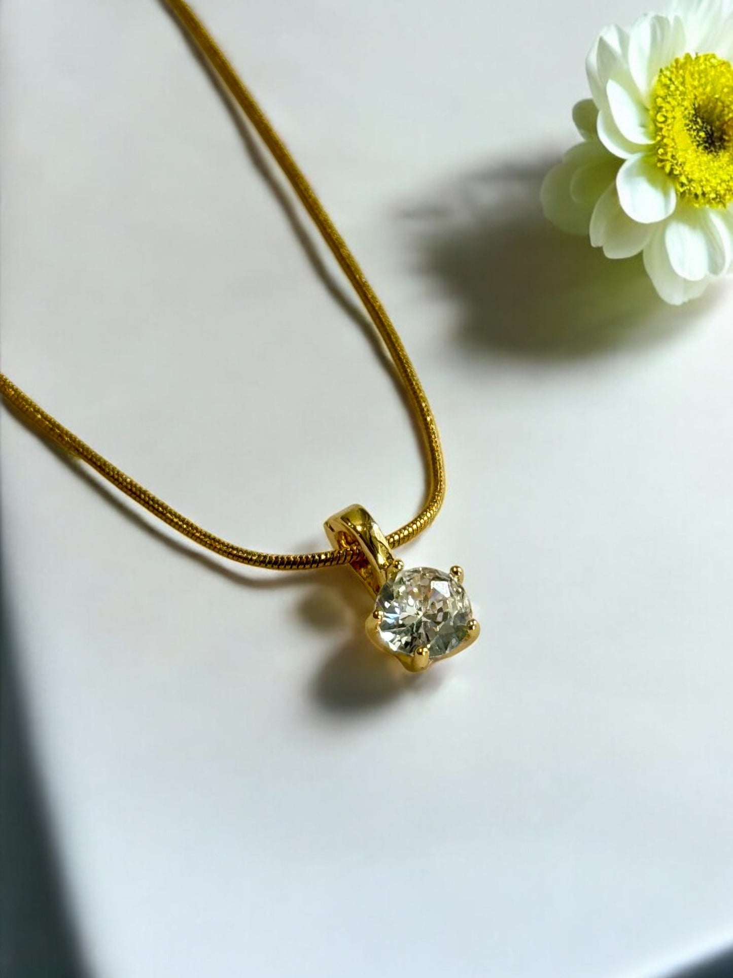 WHITE DIAMOND REUBEN NECKLACE