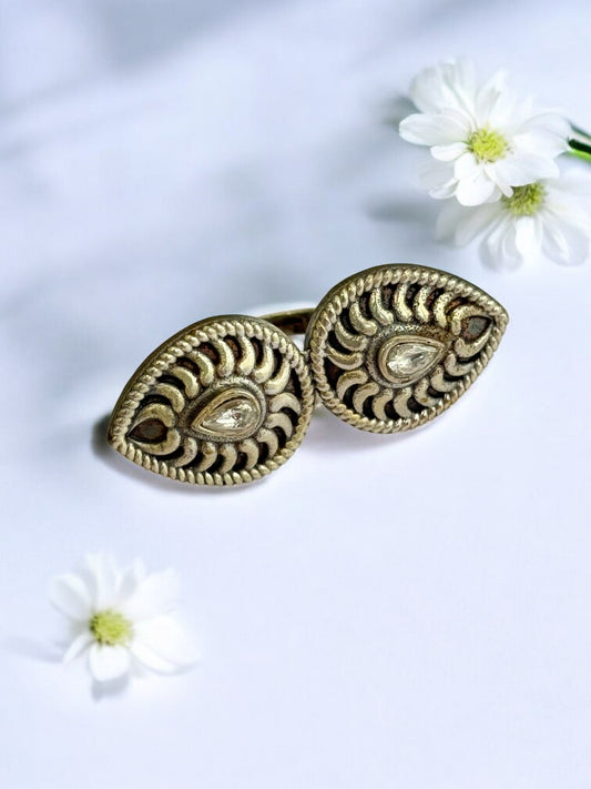 WHITE ESHANI GERMAN SILVER RING