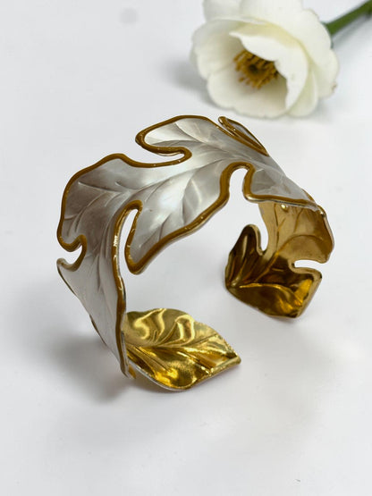 WHITE LEAF EZRA BRACELET (CUFF)