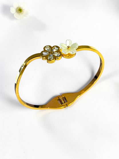 WHITE FLORAL RENITY BRACELET (CUFF)