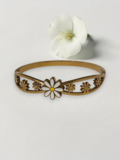 WHITE FLOWER REGINA BRACELET