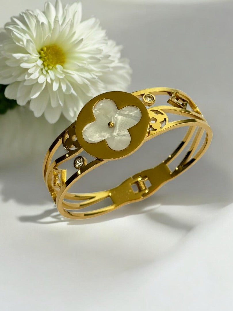 WHITE HARVEY BRACELET