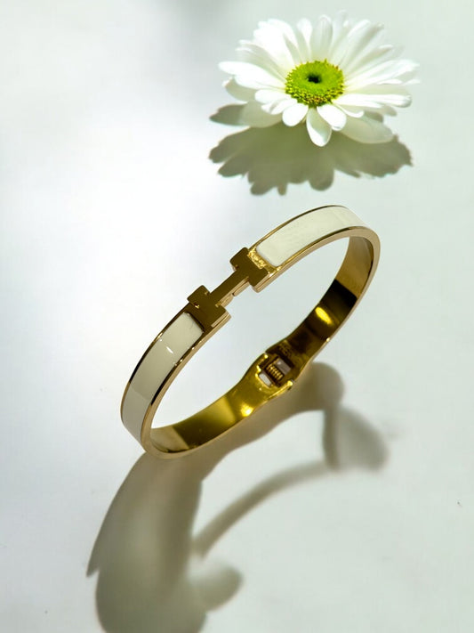WHITE MYLEC BRACELET