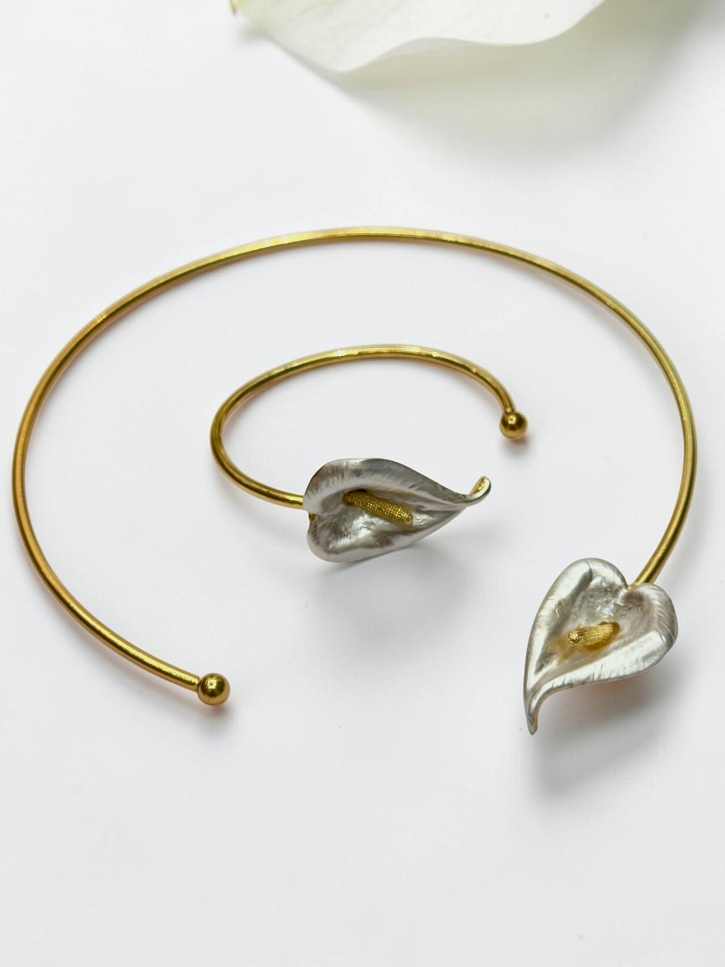 WHITE FLORAL PETAL VEERALY NECKLACE AND BRACELET (COMBO)