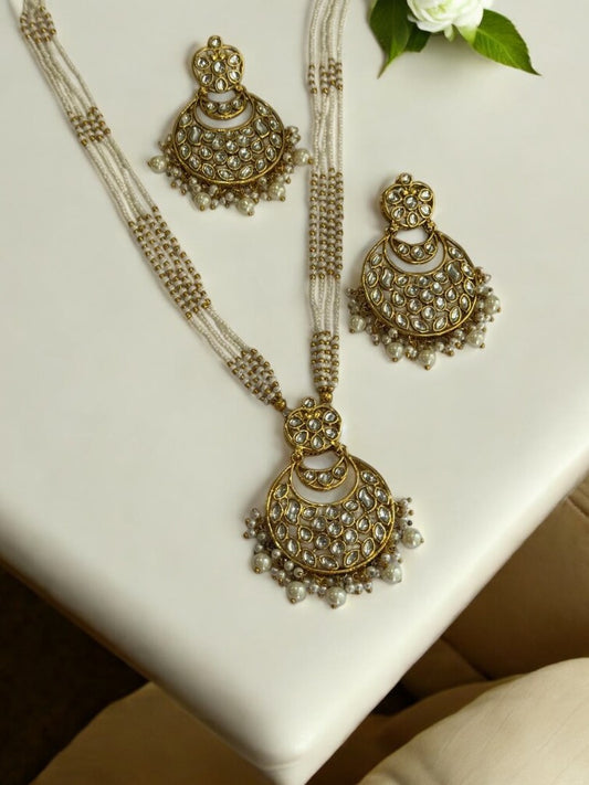 WHITE AND GOLDEN MALA WITH KUNDAN PENDENT WITH HANGING WHITE PEARL AND MATCHING EARRINGS